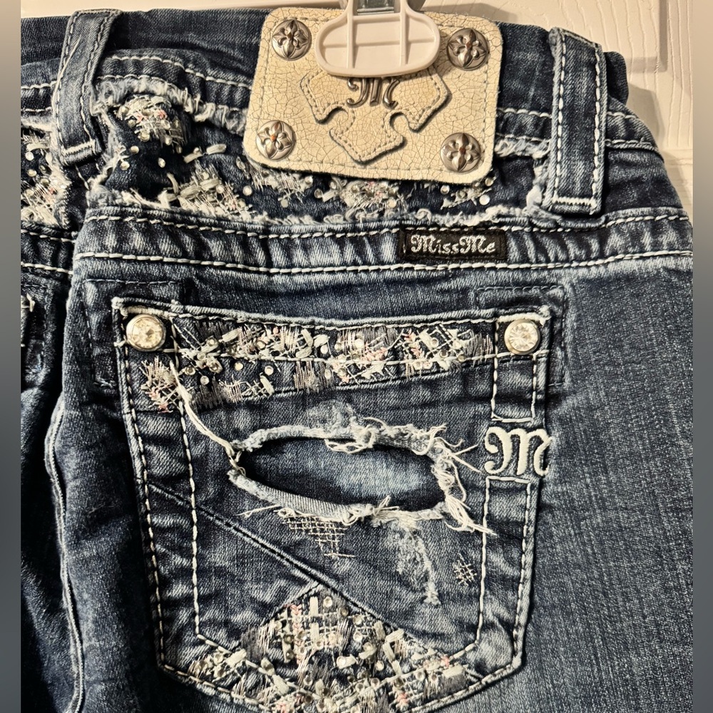 Miss Me Distressed Skinny Jeans